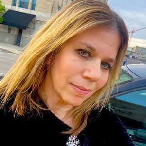 Meet your Posher, Emmy